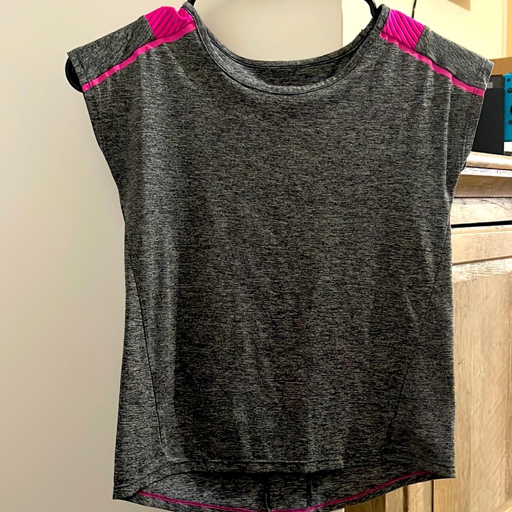Lot of 8 girl shirts size 8
